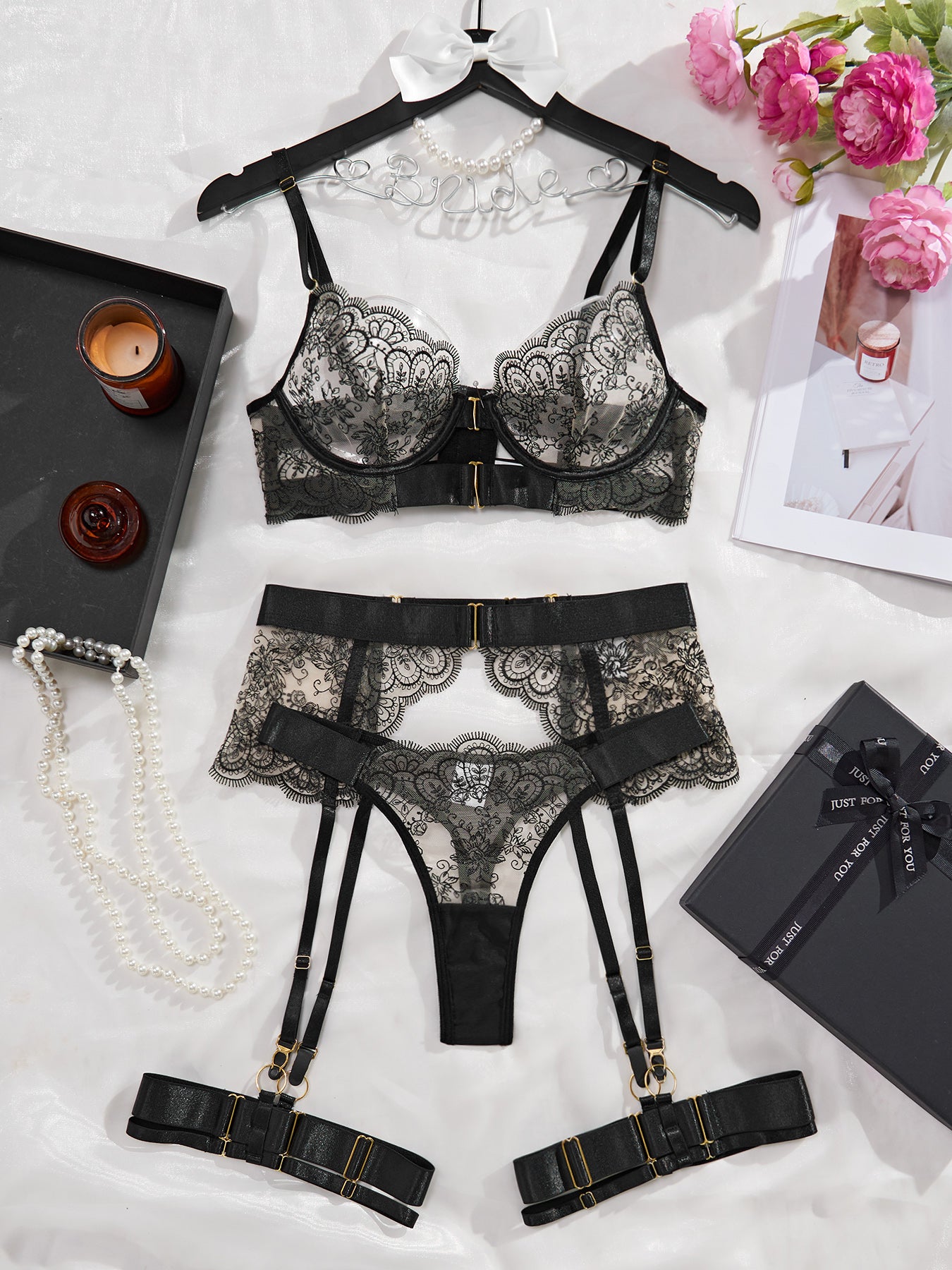 Satin d'Amour™ - Sensuella Blomsterdröm Lingerie Set